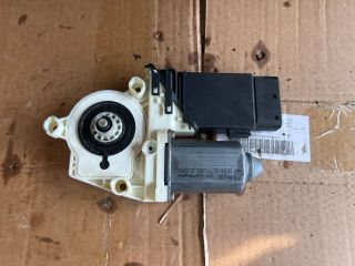 bontott SEAT LEON Jobb első Ablakemelő Motor