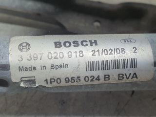 bontott SEAT LEON Jobb első Ablaktörlő Motor