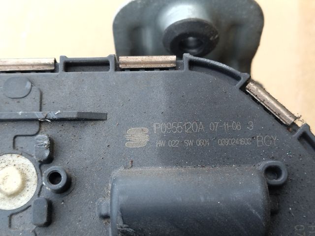 bontott SEAT LEON Jobb első Ablaktörlő Motor