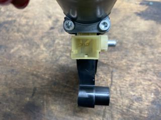 bontott SEAT LEON Jobb első Ablaktörlő Motor