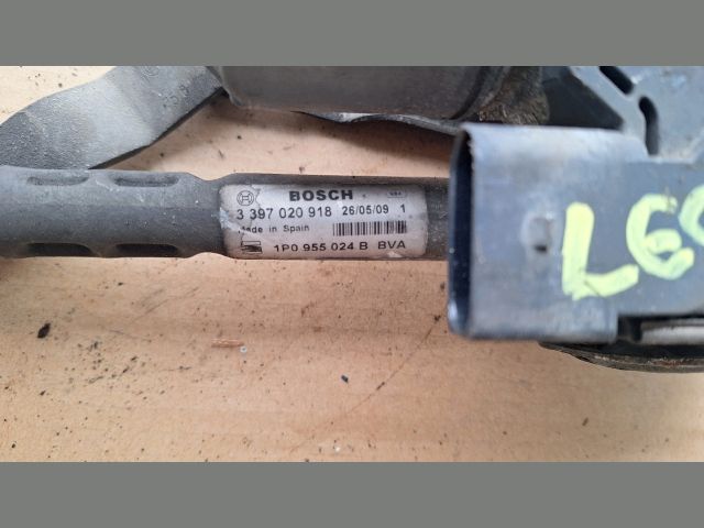 bontott SEAT LEON Jobb első Ablaktörlő Szerkezet