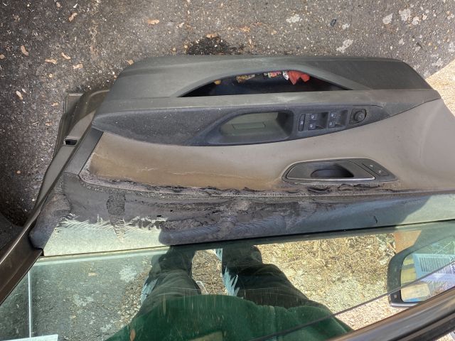 bontott SEAT LEON Jobb első Ajtó (Részeivel)