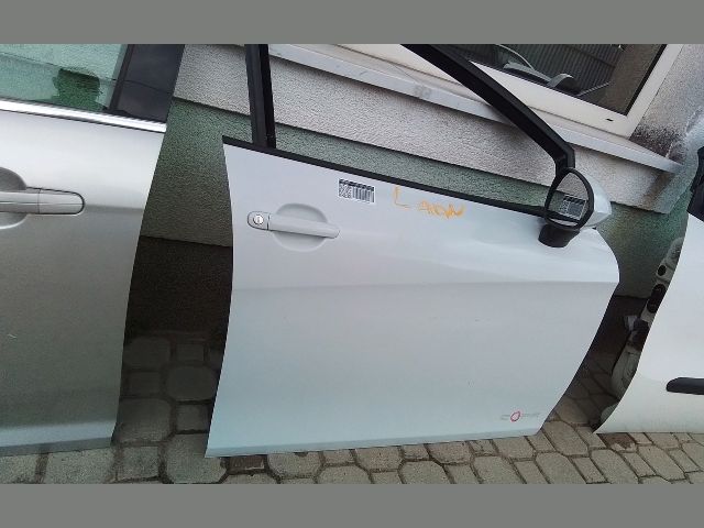 bontott SEAT LEON Jobb első Ajtó (Részeivel)