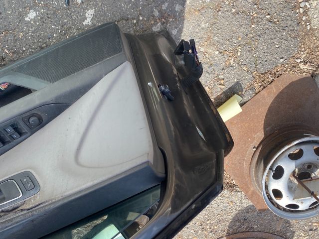 bontott SEAT LEON Jobb első Ajtó (Részeivel)