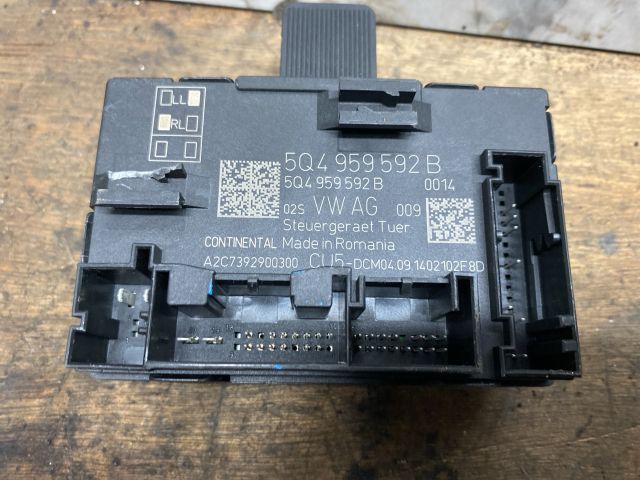 bontott SEAT LEON Jobb első Ajtó Vezérlőegység