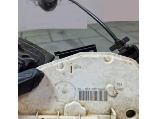 bontott SEAT LEON Jobb első Ajtózár