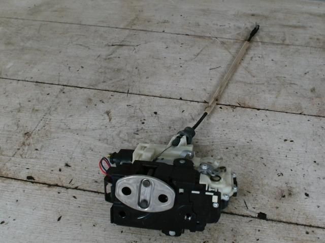 bontott SEAT LEON Jobb első Ajtózár