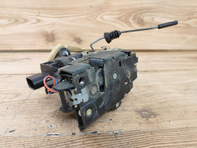 bontott SEAT LEON Jobb első Ajtózár