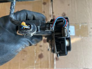 bontott SEAT LEON Jobb első Ajtózár