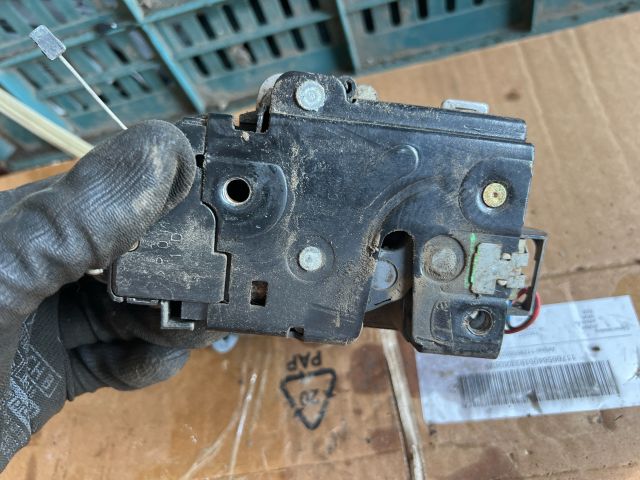 bontott SEAT LEON Jobb első Ajtózár