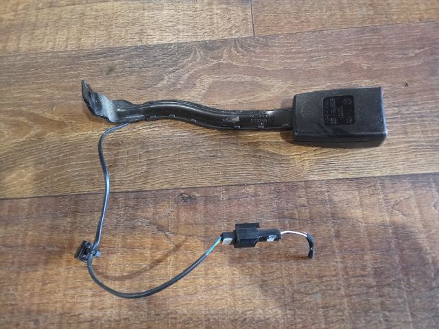 bontott SEAT LEON Jobb első Biztonsági Öv Csat