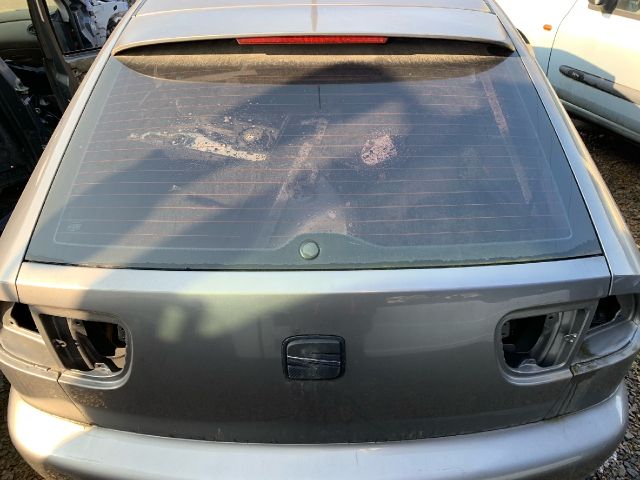 bontott SEAT LEON Jobb első Zárbetét