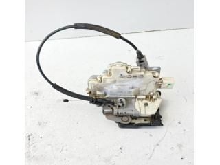 bontott SEAT LEON Jobb első Zsanér