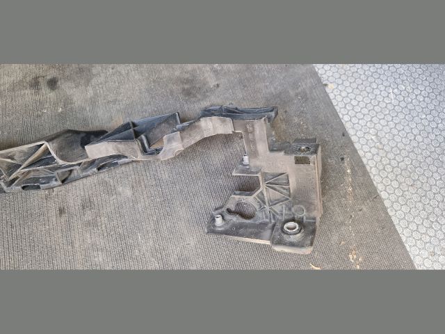 bontott SEAT LEON Jobb Fényszóró Lámpakeret