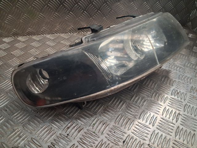 bontott SEAT LEON Jobb Fényszóró
