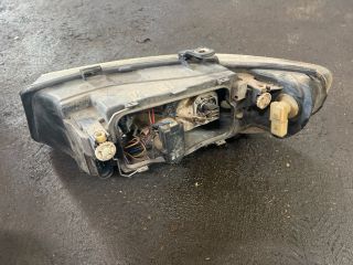 bontott SEAT LEON Jobb Fényszóró