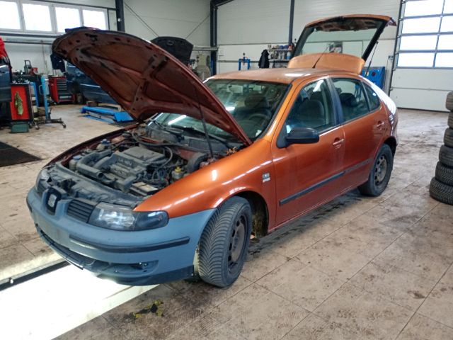 bontott SEAT LEON Jobb Fényszóró