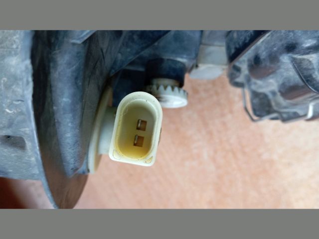 bontott SEAT LEON Jobb Fényszóró