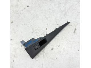 bontott SEAT LEON Jobb hátsó Ablakemelő Kapcsoló