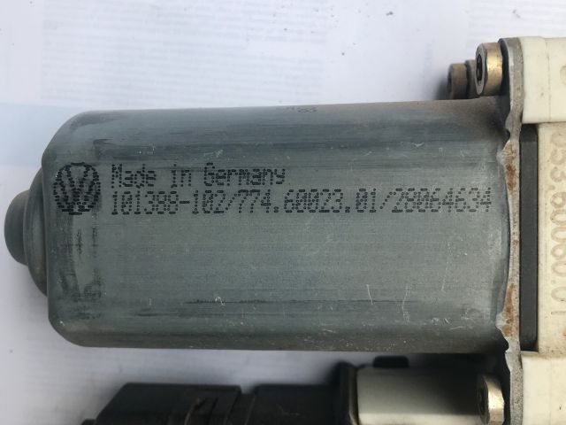 bontott SEAT LEON Jobb hátsó Ablakemelő Motor