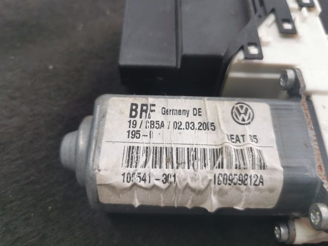 bontott SEAT LEON Jobb hátsó Ablakemelő Motor