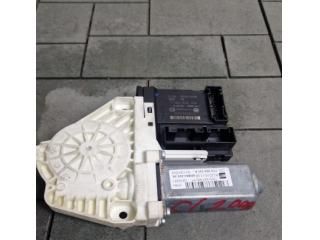 bontott SEAT LEON Jobb hátsó Ablakemelő Motor