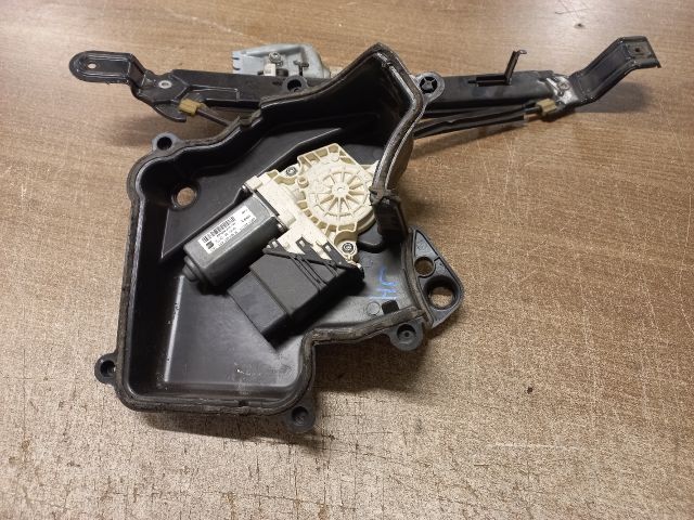 bontott SEAT LEON Jobb hátsó Ablakemelő Szerkezet (Elektromos)