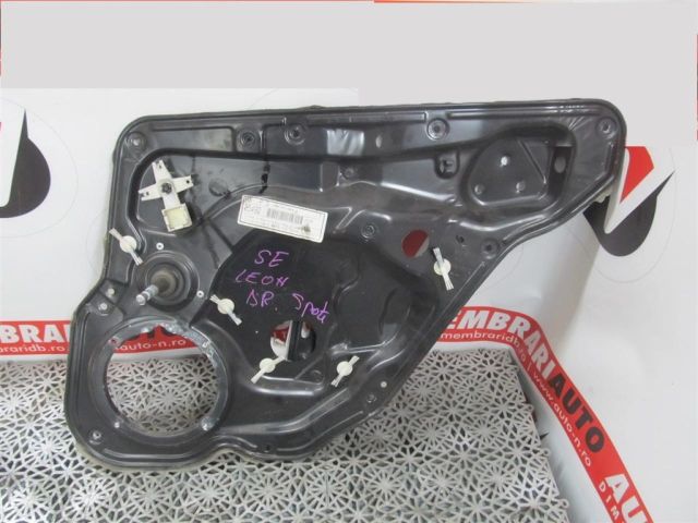 bontott SEAT LEON Jobb hátsó Ablakemelő Szerkezet (Mechanikus)