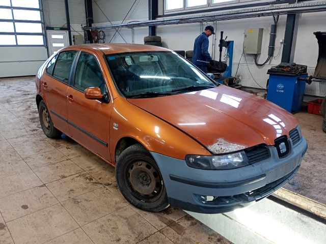 bontott SEAT LEON Jobb hátsó Ajtó Díszléc