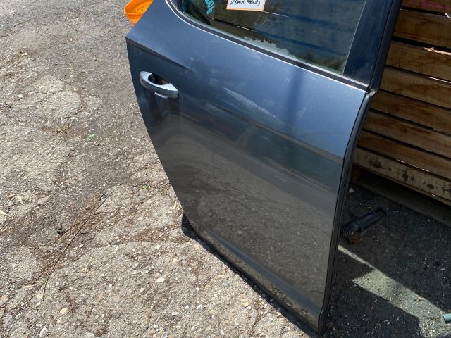 bontott SEAT LEON Jobb hátsó Ajtó (Részeivel)