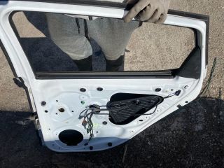 bontott SEAT LEON Jobb hátsó Ajtó (Részeivel)