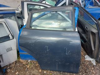 bontott SEAT LEON Jobb hátsó Ajtó (Részeivel)