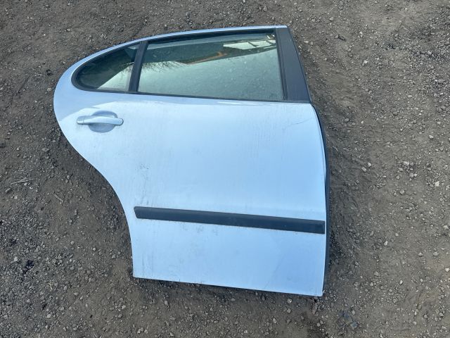 bontott SEAT LEON Jobb hátsó Ajtó (Üres lemez)