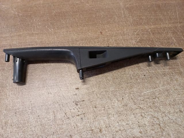 bontott SEAT LEON Jobb hátsó Ajtóbehúzó