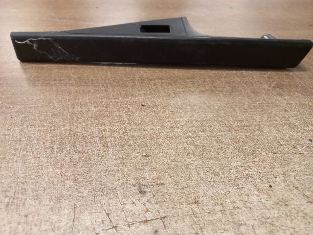 bontott SEAT LEON Jobb hátsó Ajtóbehúzó