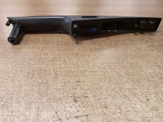 bontott SEAT LEON Jobb hátsó Ajtóbehúzó