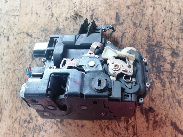 bontott SEAT LEON Jobb hátsó Ajtózár