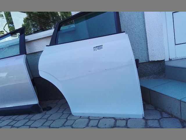 bontott SEAT LEON Jobb hátsó Ajtózár