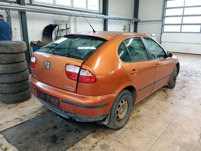 bontott SEAT LEON Jobb hátsó Belső Kilincs