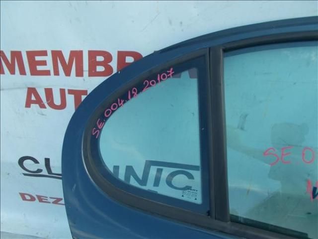 bontott SEAT LEON Jobb hátsó Fixüveg (Ajtóban)