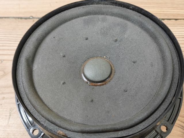 bontott SEAT LEON Jobb hátsó Hangszóró