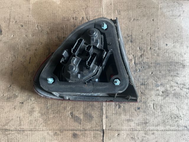 bontott SEAT LEON Jobb Hátsó Lámpa