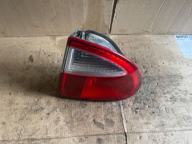 bontott SEAT LEON Jobb Hátsó Lámpa