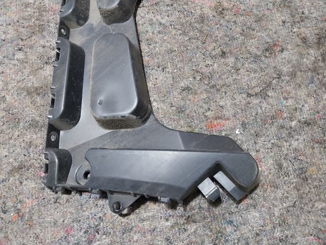 bontott SEAT LEON Jobb hátsó Oldal Lökhárító Tartó (Műanyag)