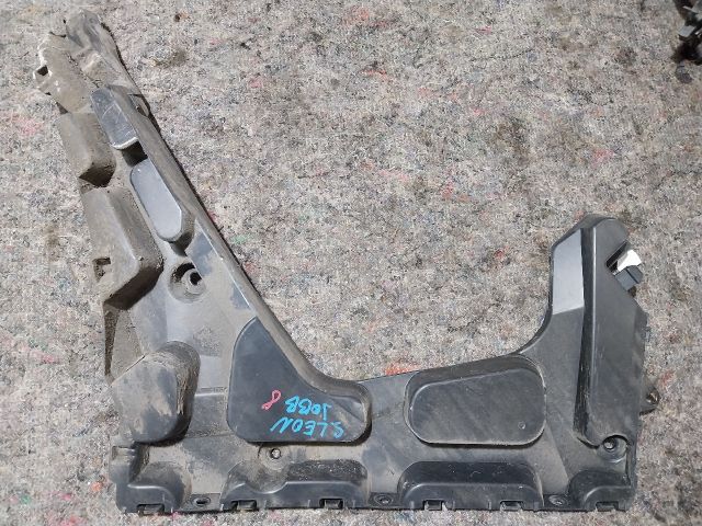 bontott SEAT LEON Jobb hátsó Oldal Lökhárító Tartó (Műanyag)