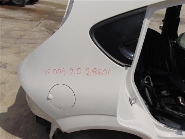 bontott SEAT LEON Jobb hátsó Sárvédő