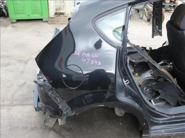 bontott SEAT LEON Jobb hátsó Sárvédő