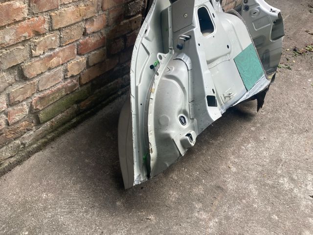 bontott SEAT LEON Jobb hátsó Sárvédő