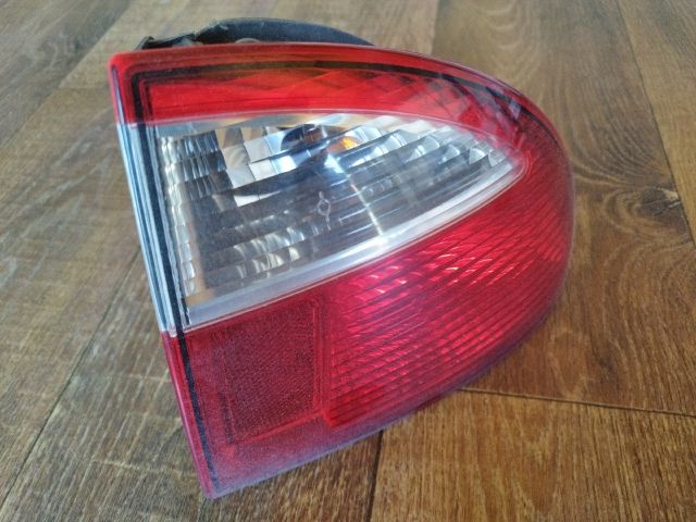 bontott SEAT LEON Jobb Külső Hátsó Lámpa