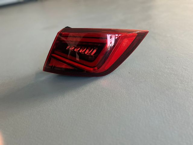 bontott SEAT LEON Jobb Külső Hátsó Lámpa